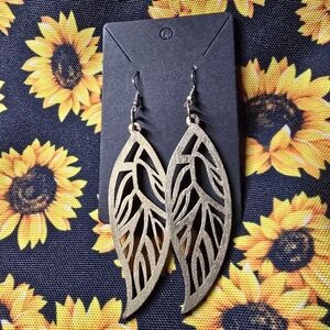 Elegant Gold Leaf Earrings